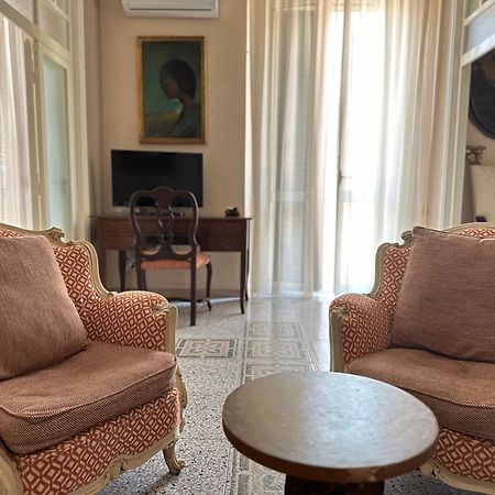 Luxury Suite Vitruvio 55 Formia Exterior foto