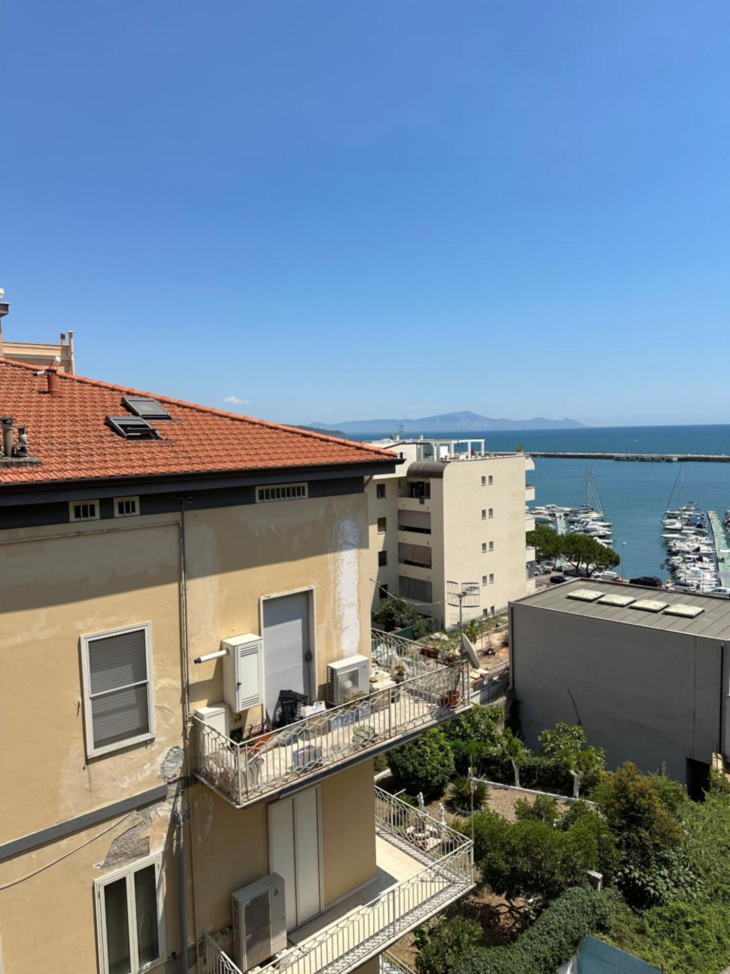 Luxury Suite Vitruvio 55 Formia Exterior foto