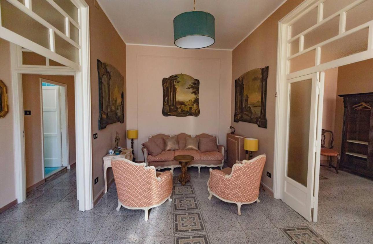 Luxury Suite Vitruvio 55 Formia Exterior foto